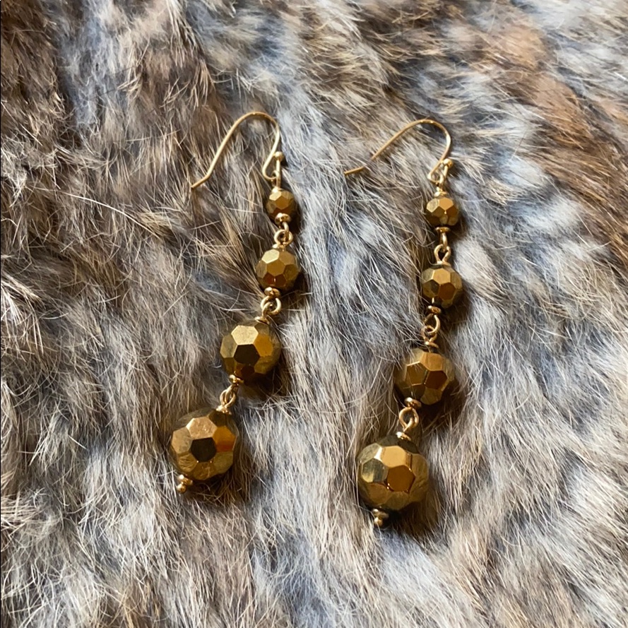 Gold Dangle